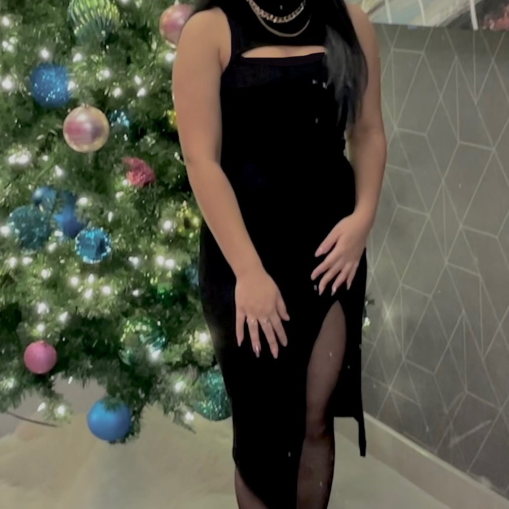 Cut out ribbed knit slit midi dress